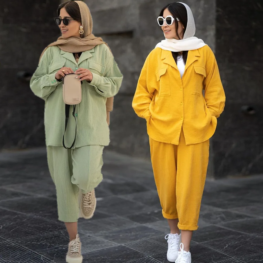 New Fashionable Loose Solid Color Polo Collar Long sleeved Shirt Nine Split Pants Set
New Fashionable Loose Solid Color Polo Collar Long sleeved Shirt Nine Split Pants Set