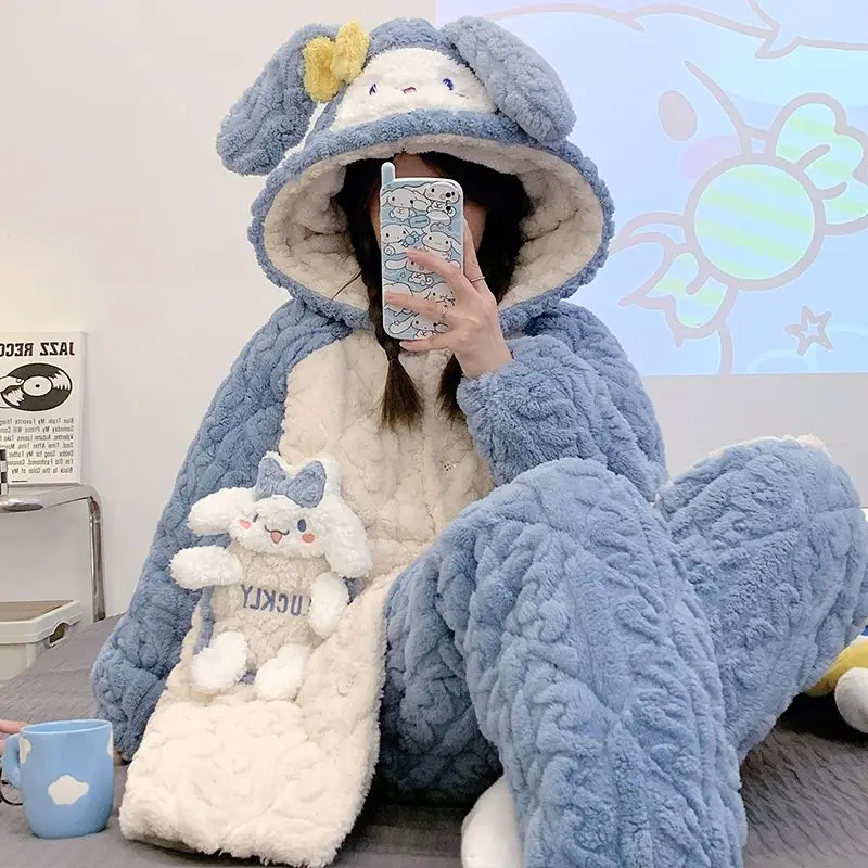 Cinnamoroll pajamas for women autumn and winter three-layer quilted coral velvet thickened plus velvet 2023 Sanrio new home wear
Cinnamoroll pajamas for women autumn and winter three-layer quilted coral velvet thickened plus velvet 2023 Sanrio new home wear