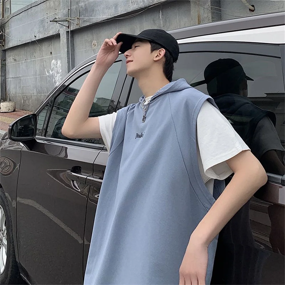 New summer tank top men's short sleeve trend loose hooded student sport sleeveless T-shirt men pure cotton
New summer tank top men's short sleeve trend loose hooded student sport sleeveless T-shirt men pure cotton