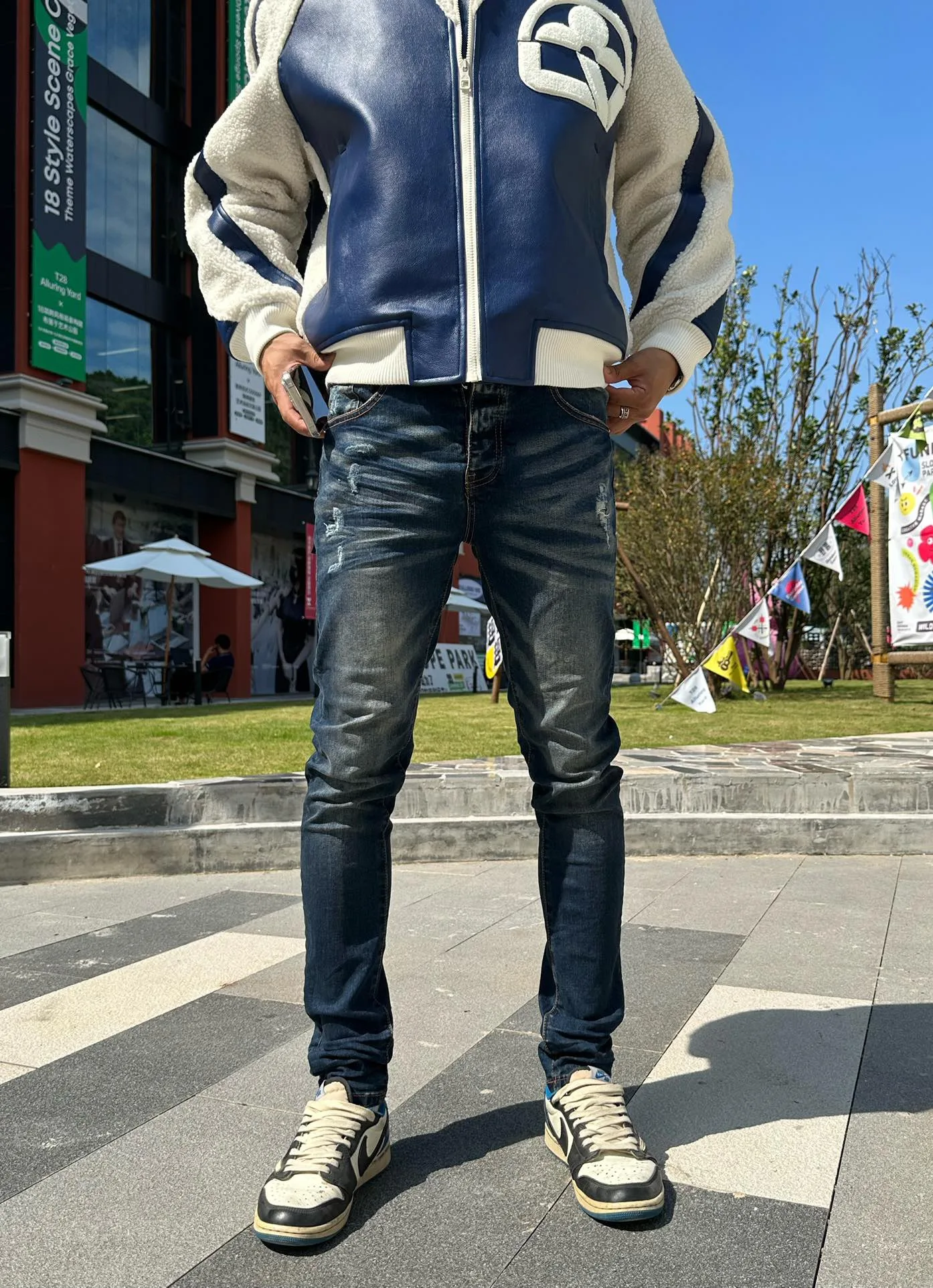 New Design Fashion Style High Street Black Man Jeans Men's Ripped Jeans letter embroidery Slim Stretch Denim Pants Trousers
New Design Fashion Style High Street Black Man Jeans Men's Ripped Jeans letter embroidery Slim Stretch Denim Pants Trousers