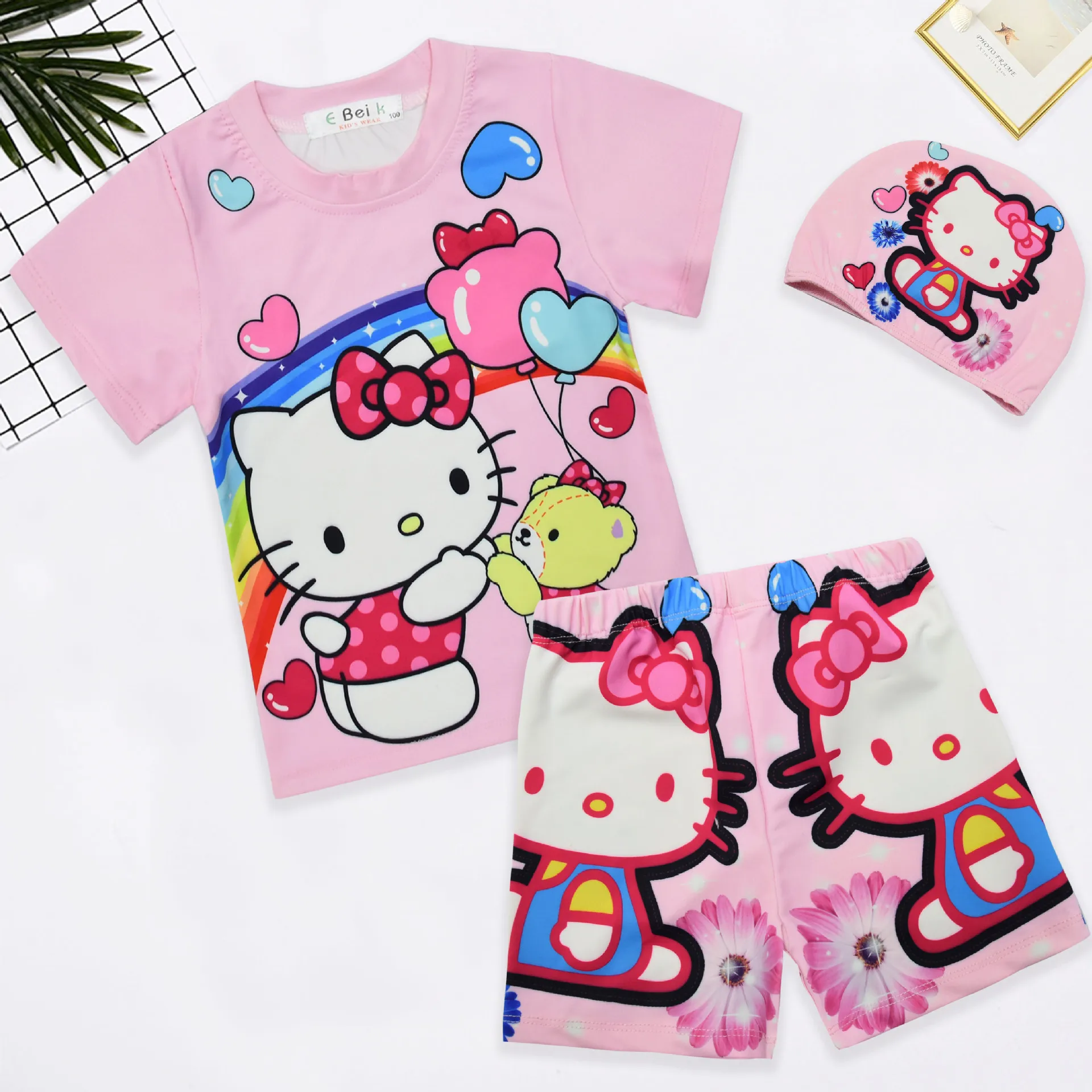 Детская пляжная одежда Sanrios Hellokittys, комплект из трех предметов, милый мультяшный Быстросохнущий Купальник для девочек с цифровой печатью, купальник горячей весны
Детская пляжная одежда Sanrios Hellokittys, комплект из трех предметов, милый мультяшный Быстросохнущий Купальник для девочек с цифровой печатью, купальник горячей весны