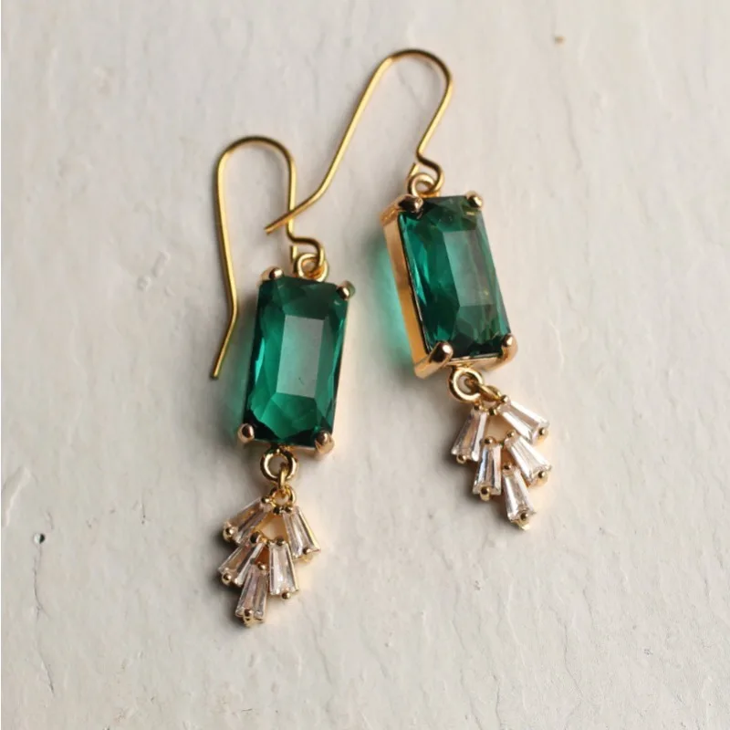 2024 New Fashion Simple Women's Earrings Jewelry Earrings Pendant Jewelry Couple Gift
2024 New Fashion Simple Women's Earrings Jewelry Earrings Pendant Jewelry Couple Gift
