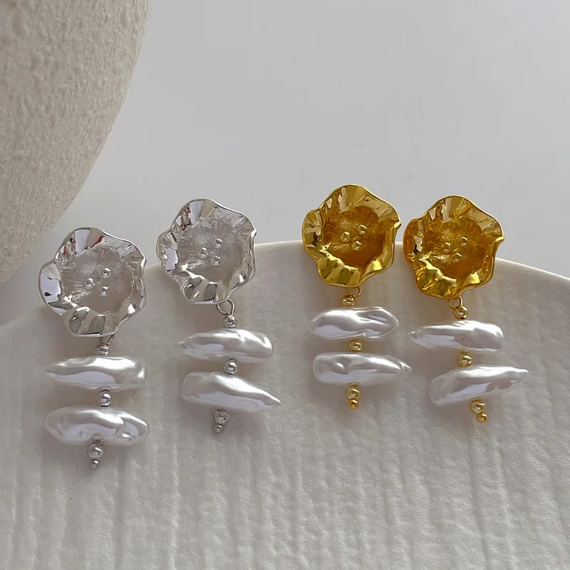 Fashion Jewelry 925 Silver Needle Sweet Korean Temperament Metal Flower Earrings For Women Gifts Simulated Pearl Ear Accessories
Fashion Jewelry 925 Silver Needle Sweet Korean Temperament Metal Flower Earrings For Women Gifts Simulated Pearl Ear Accessories