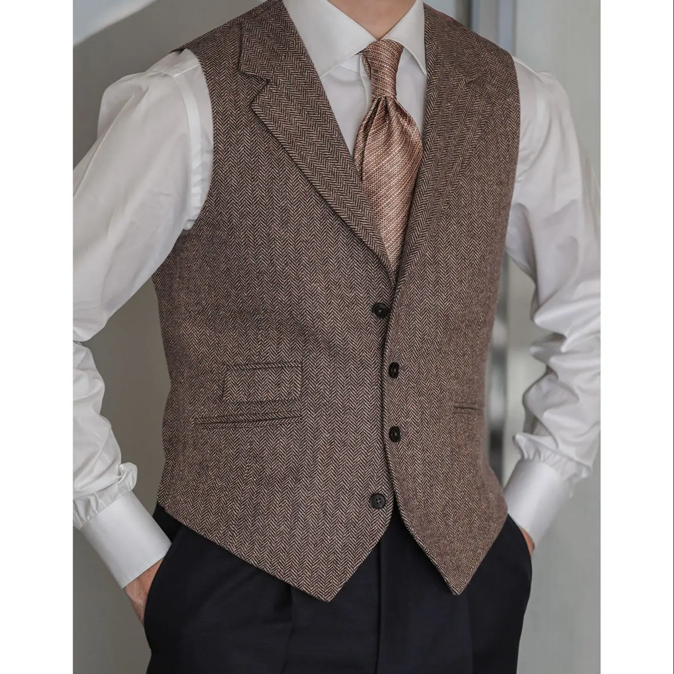 

V Neck Lapel New Arrival Herringbone Slim Fit Men's Jacket Suits Vest Men's Waistcoat For Wedding Groomsmen With Pocket