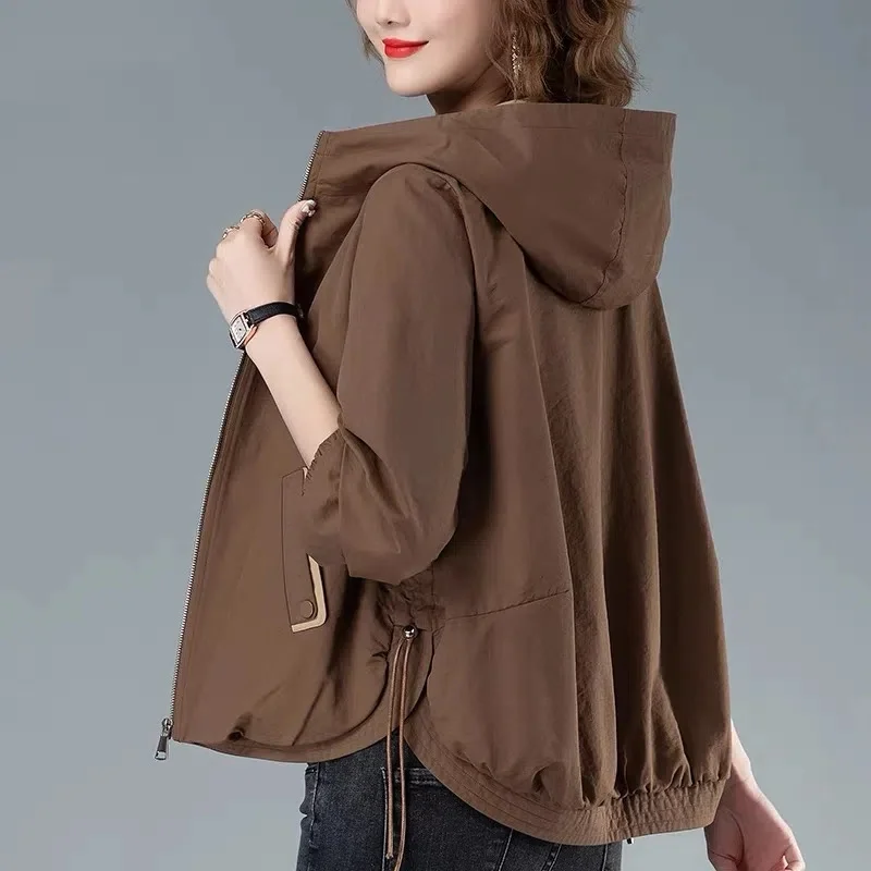 2023 New Women's Jackets Causal Hooded Windbreaker Famale Basic Coat Zipper Lightweight Jacket Outwear Women Clothing
2023 New Women's Jackets Causal Hooded Windbreaker Famale Basic Coat Zipper Lightweight Jacket Outwear Women Clothing