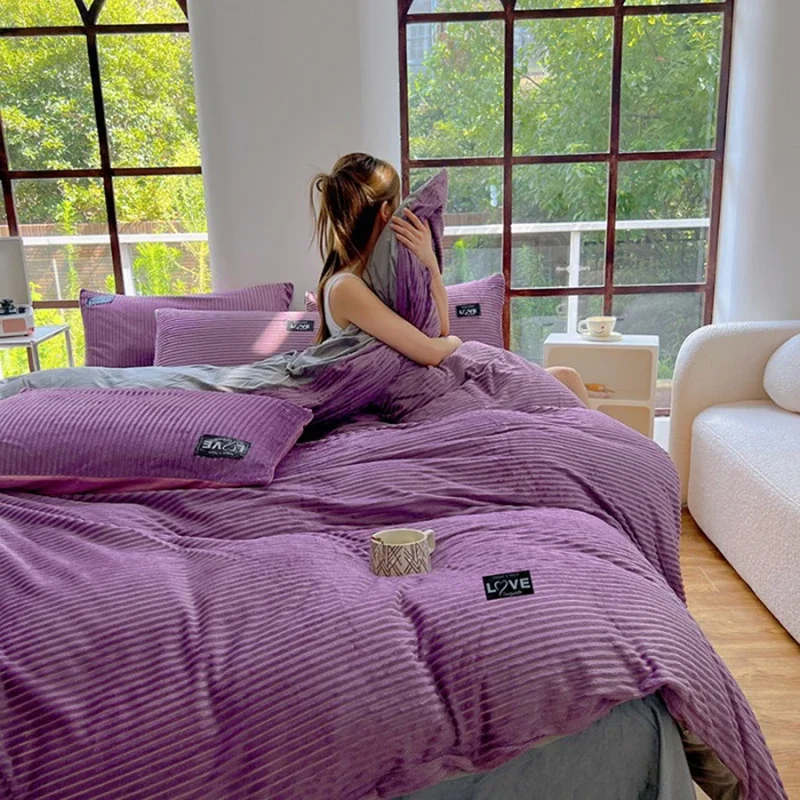 3pcs duvet cover Winter Warm Bedding sets Double Quilt Cover king Twin queen size bed thick Flano Coral Fleece with pillowscase
3pcs duvet cover Winter Warm Bedding sets Double Quilt Cover king Twin queen size bed thick Flano Coral Fleece with pillowscase