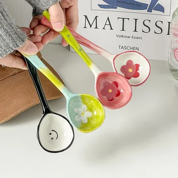 귀여운 세라믹 꽃 수프 스푼, 귀여운 한국 아이스크림, 핸드 페인트 디저트 스푼, 긴 손잡이가 달린 주방 식기 액세서리 상품 이미지