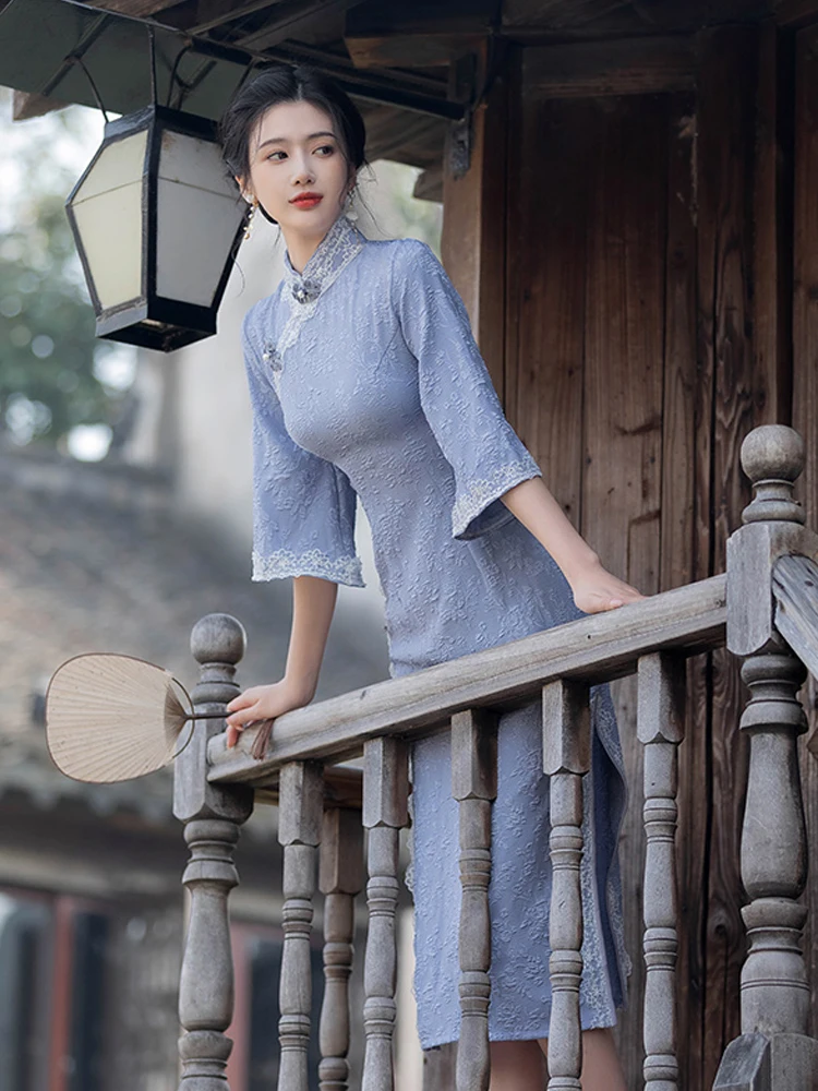 Summer new women's clothing Chinese style retro half high collar elegant luxury embossed lace Mosaic cheongsam long dress
Summer new women's clothing Chinese style retro half high collar elegant luxury embossed lace Mosaic cheongsam long dress