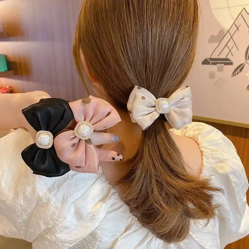 Fashion Golden Flower Geometric Modeling Elastic Hair Rope Small Intestine Hair Ring Korean Women Rubber Bands Hair Accessories
Fashion Golden Flower Geometric Modeling Elastic Hair Rope Small Intestine Hair Ring Korean Women Rubber Bands Hair Accessories