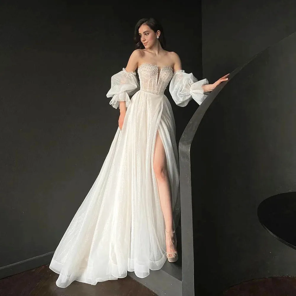 

Женское свадебное платье без бретелек It's yiiya, белое платье из органзы и тюля со съемными пышными рукавами и разрезом на молнии сзади на лето 2019