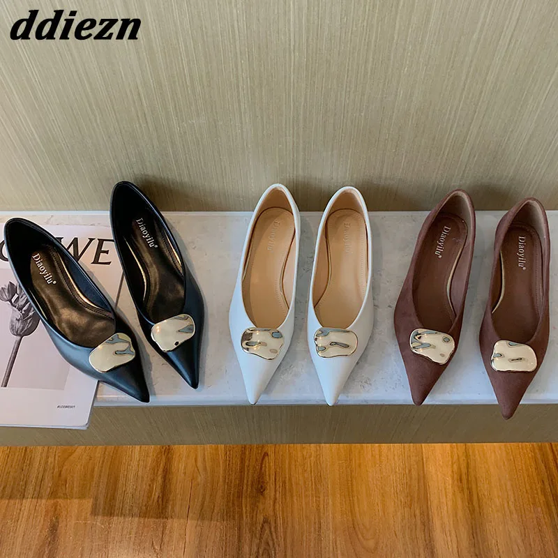 New 2023 Footwear Shallow Ladies Flat With Slides Fashion Metal Women Flats Sandals Pointed Toe Slip On Female Luxury Shoes
New 2023 Footwear Shallow Ladies Flat With Slides Fashion Metal Women Flats Sandals Pointed Toe Slip On Female Luxury Shoes