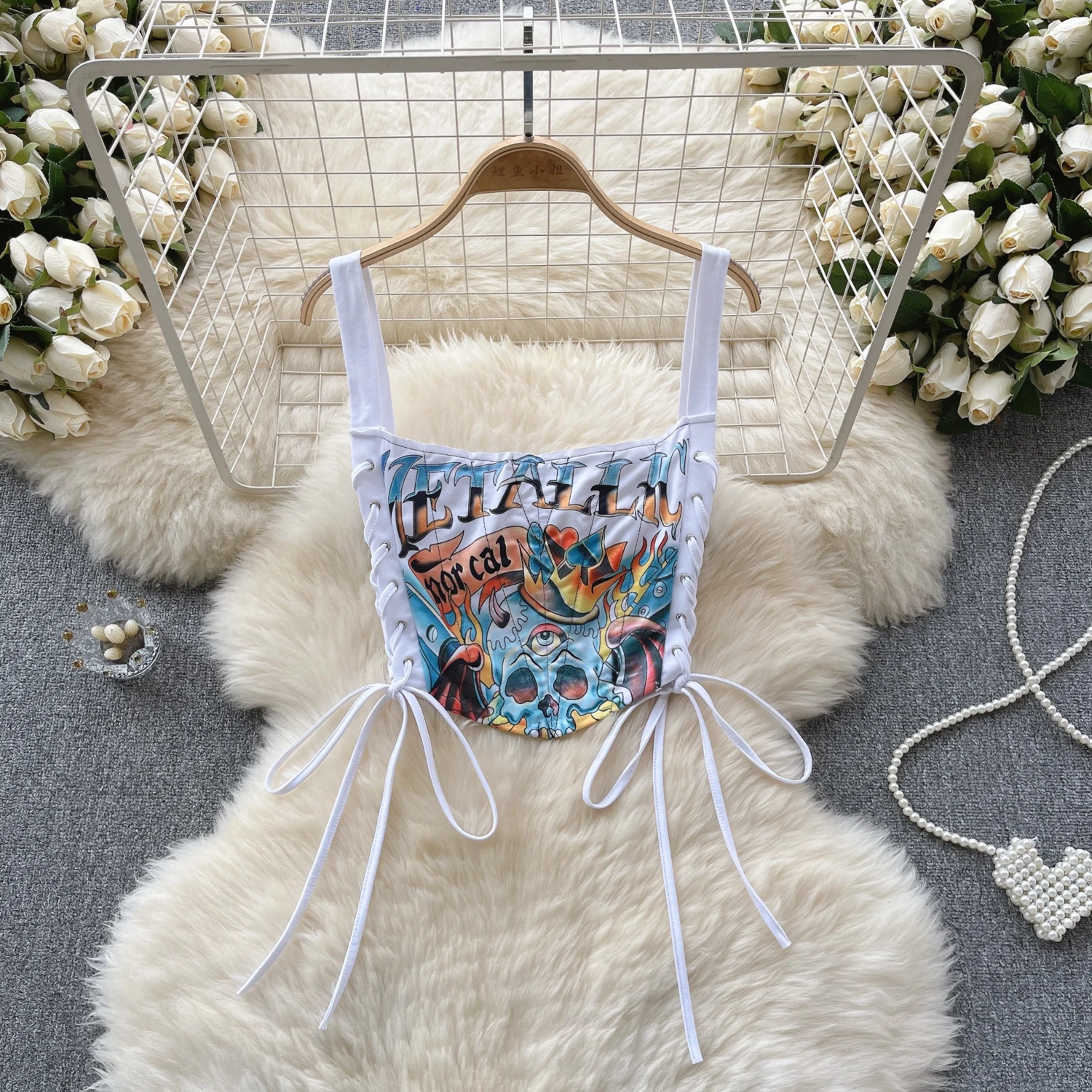 Cool Sexy Graffiti Print Lace-Up Tight Design Halter Top Chest Funny Comic Print Irregular Corset Fashion Y2k Tank Top
Cool Sexy Graffiti Print Lace-Up Tight Design Halter Top Chest Funny Comic Print Irregular Corset Fashion Y2k Tank Top