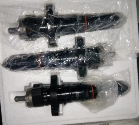 K19 KTA19 KTA19-C525S10 KT19-M600 Common Rail Fuel Injector 3087587-20 3087587-28 3087587
K19 KTA19 KTA19-C525S10 KT19-M600 Common Rail Fuel Injector 3087587-20 3087587-28 3087587