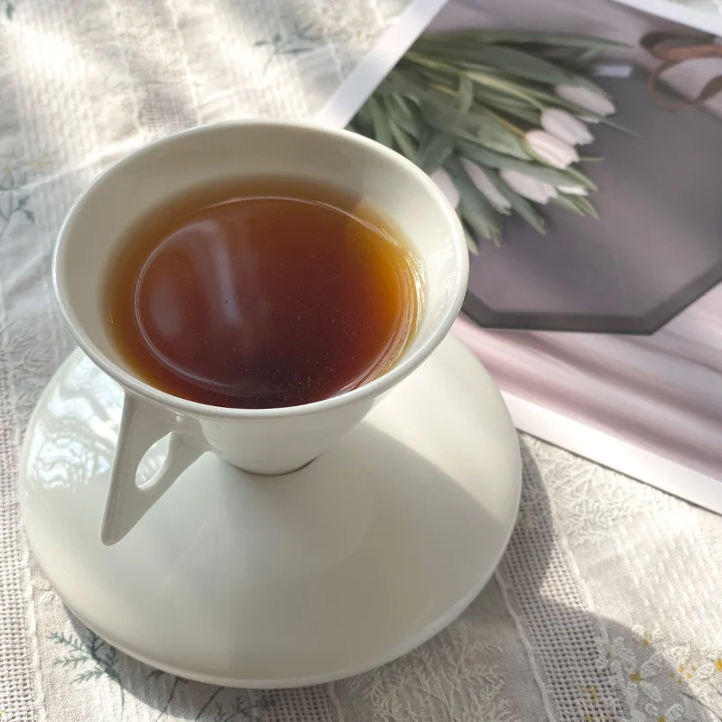 Coffeeware Teaware Brief Ceramic Bone China Mini Coffee Cups Set with Saucers Italian Espresso Coffee Mugs Office Tea Cup
Coffeeware Teaware Brief Ceramic Bone China Mini Coffee Cups Set with Saucers Italian Espresso Coffee Mugs Office Tea Cup