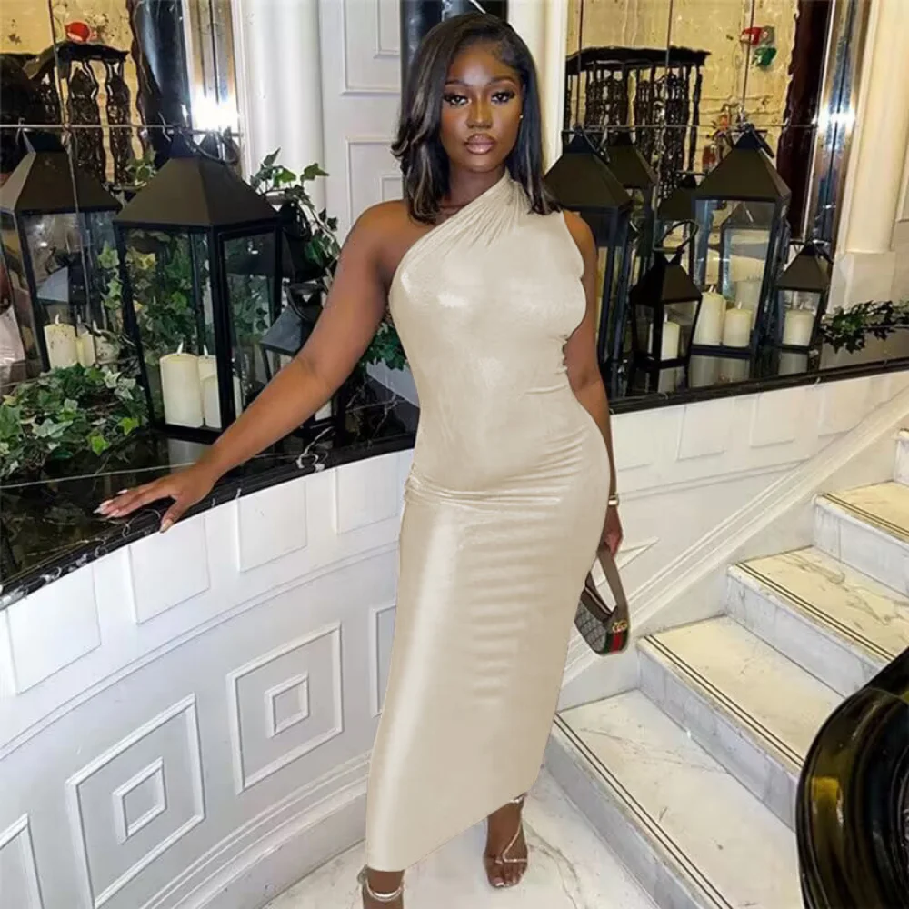 New fashion personality solid color slim inclined collar sleeveless dress
New fashion personality solid color slim inclined collar sleeveless dress