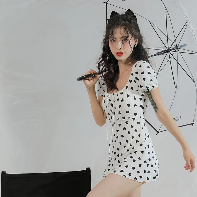Women's Swimsuit White Print Sweet One-piece Swimsuit Summer Sexy Lace Up Monokini Swimwear 2023 New Girl Beach Bathing Dress
Women's Swimsuit White Print Sweet One-piece Swimsuit Summer Sexy Lace Up Monokini Swimwear 2023 New Girl Beach Bathing Dress