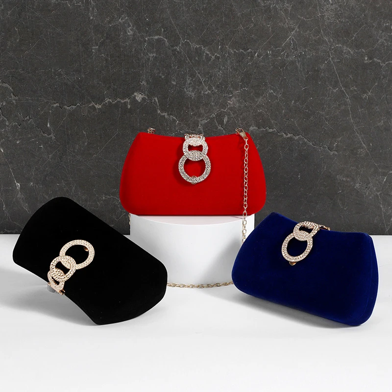 New Retro Women's Evening Bag Plush Hand Bag Solid Color Chain Diamond Party Purse
New Retro Women's Evening Bag Plush Hand Bag Solid Color Chain Diamond Party Purse