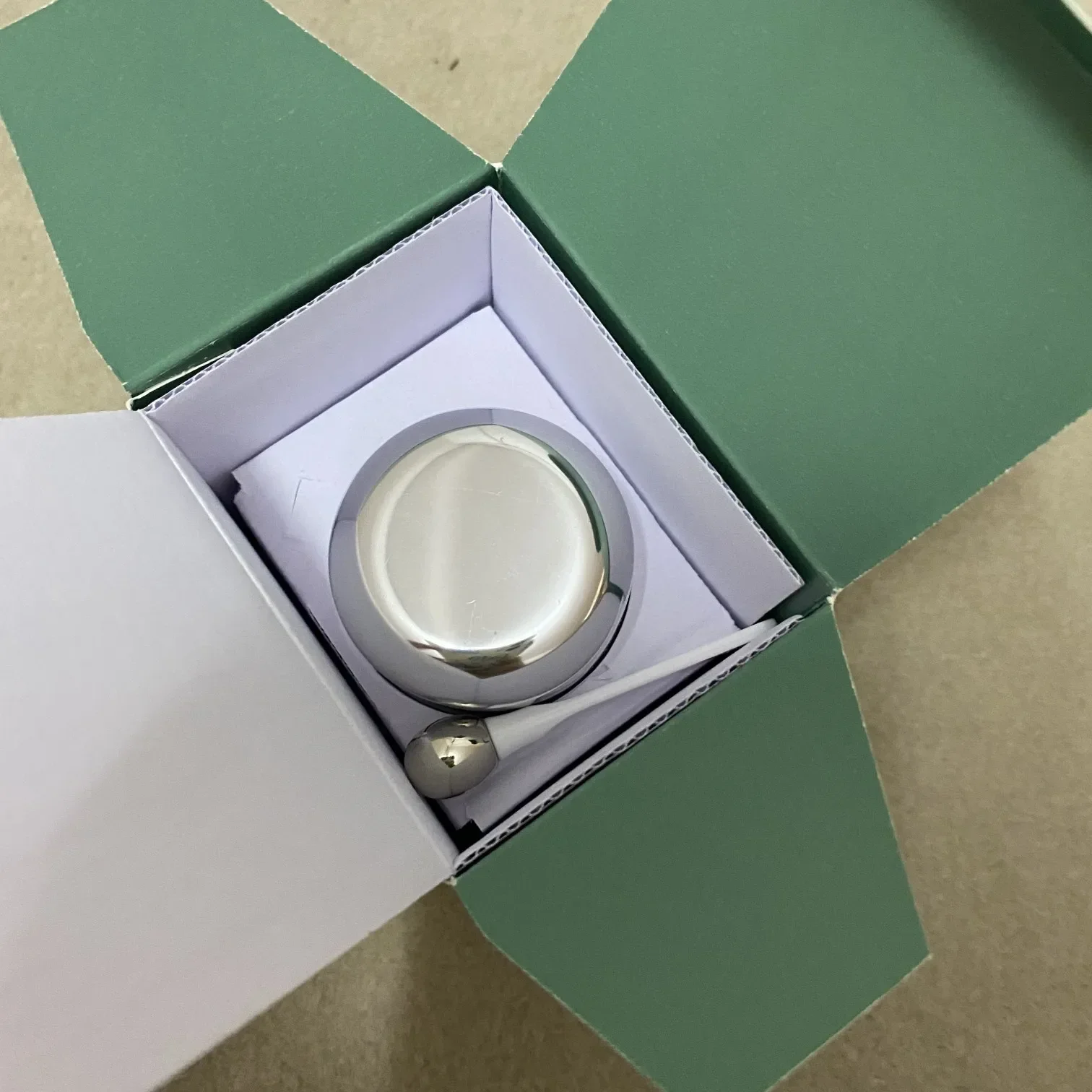 High Quality NEW Eye Cream Lifting Eye Serum 15ML Skin Care Moisturizng Fade Fine Lines Dark Circles Cosmetics +Gift
High Quality NEW Eye Cream Lifting Eye Serum 15ML Skin Care Moisturizng Fade Fine Lines Dark Circles Cosmetics +Gift