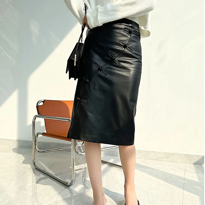 Retro Real Leather Skirt Women Aesthetics Jupe Female Pipa Buckle Side Slit Lambskin Wrap Saia OL Black Midi Long Knee-Length
Retro Real Leather Skirt Women Aesthetics Jupe Female Pipa Buckle Side Slit Lambskin Wrap Saia OL Black Midi Long Knee-Length