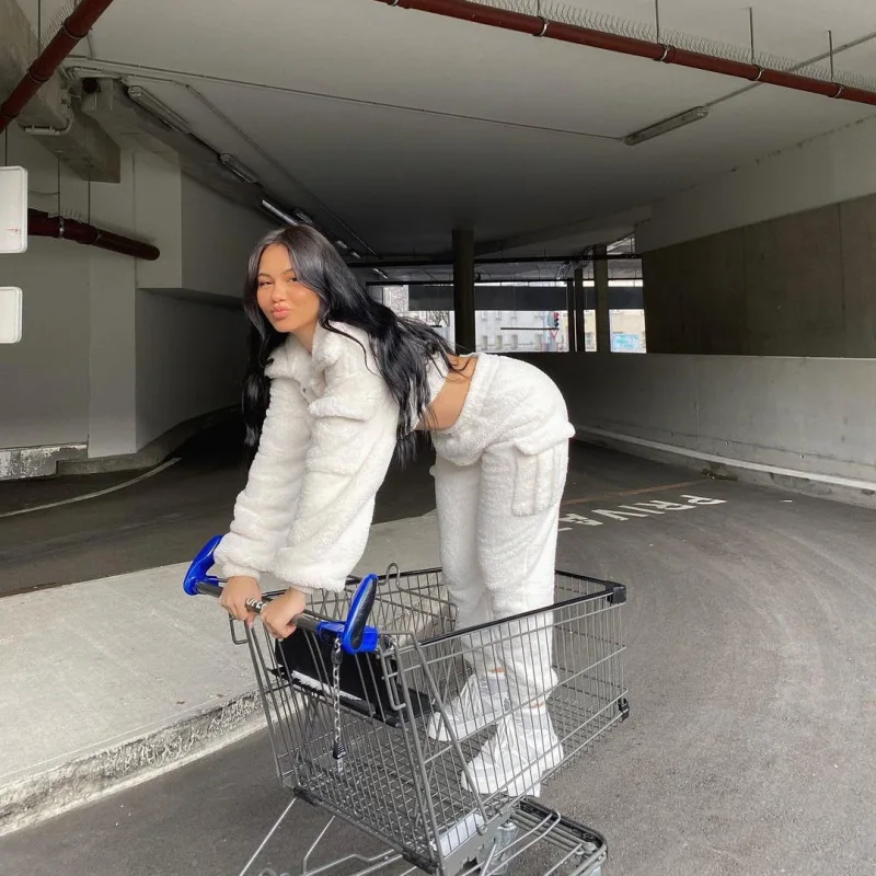 Autumn New Two-piece Suit Sports Work Pants Long-sleeved Pants Work Style with the Same Models of the Hundred Spice Girls Wind T
Autumn New Two-piece Suit Sports Work Pants Long-sleeved Pants Work Style with the Same Models of the Hundred Spice Girls Wind T