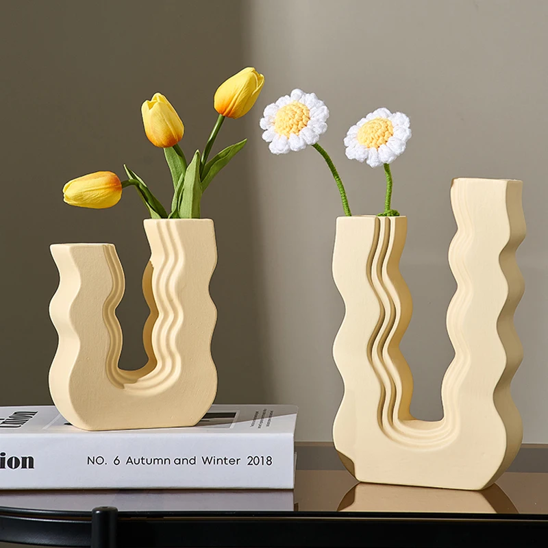 

Flower Vase Wavy Flower Arrangement Accessories Modern Minimalist Ceramic Tabletop Vase Living Room Home Decoration Accessories