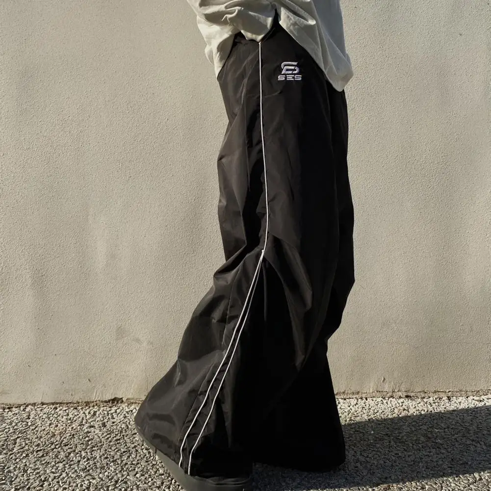 Harajuku retro street casual leggings hip-hop elastic waist sports pants high waist loose straight leg pants Trousers
Harajuku retro street casual leggings hip-hop elastic waist sports pants high waist loose straight leg pants Trousers
