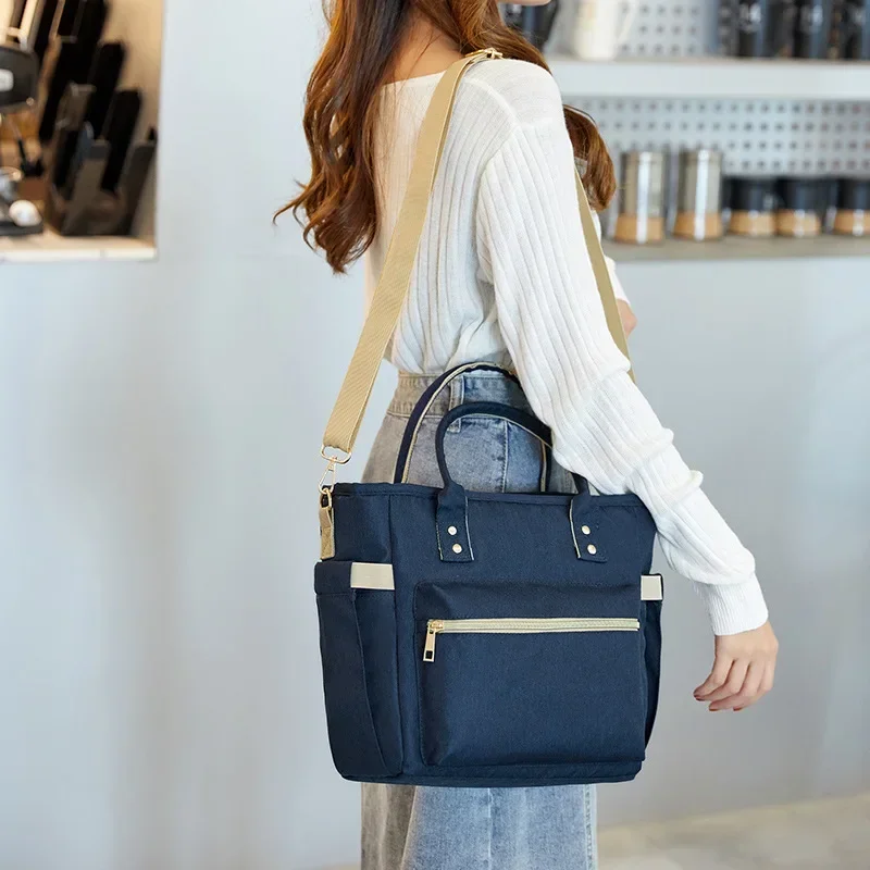 Large Capacity Portable Thermal Lunch Bag Waterproof Oxford Handbag Cooler Tote for Women Picnic Food Container Multifunction
Large Capacity Portable Thermal Lunch Bag Waterproof Oxford Handbag Cooler Tote for Women Picnic Food Container Multifunction