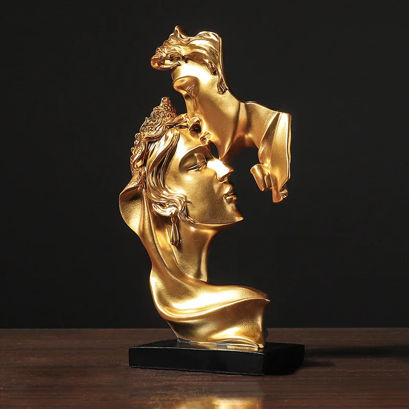 European style creative couple decoration, living room, porch, TV cabinet decoration, one kiss deep love resin craft decoration
European style creative couple decoration, living room, porch, TV cabinet decoration, one kiss deep love resin craft decoration