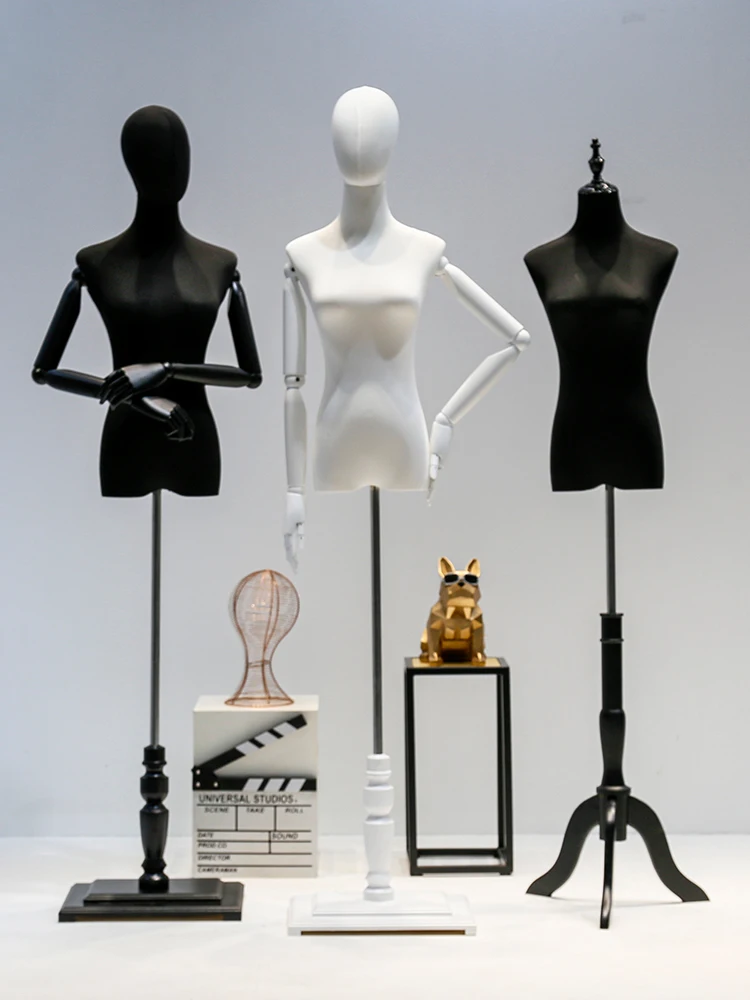 Women's clothing store window black and white human desk full-body mannequin shelf dress display shelf
Women's clothing store window black and white human desk full-body mannequin shelf dress display shelf