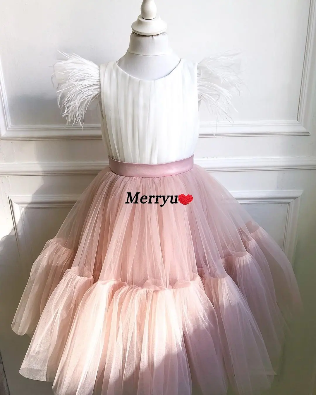 

Girl Princess Dress Feather Puffy Flower Girl Dresses Tea Length Communion Dresses Girls Pageant Gown Birthday Party Dress