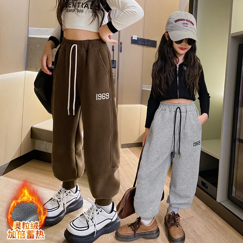 Fleece-lined Winter Pants Boys Korean Sportswear Thick Warm Casual Trousers Sweatpants Joggers Children Velvet Trousers
Fleece-lined Winter Pants Boys Korean Sportswear Thick Warm Casual Trousers Sweatpants Joggers Children Velvet Trousers