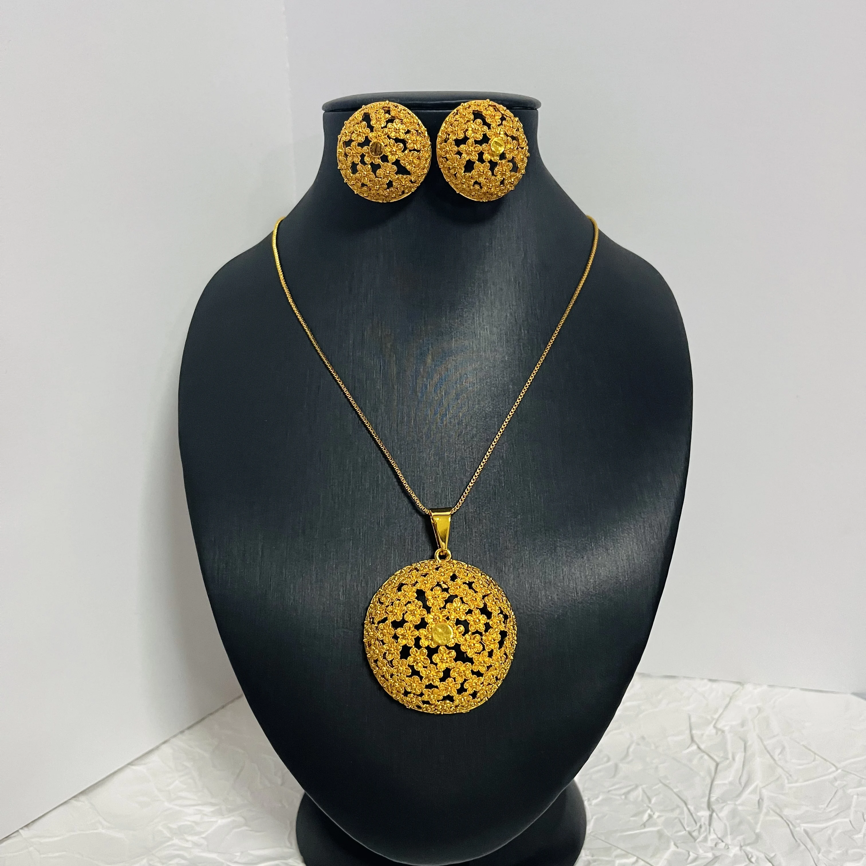 Dubai Fashion Women's Flower Sweater Long Necklace 24K Gold-Plated Middle Eastern Luxury Flower Earrings Copper Jewelry Two-Pieces 6 Mallzona Sbe5019db51a54064abd84a8b62ed659b3 Dubai Fashion Women's Flower Sweater Long Necklace 24K Gold-Plated Middle Eastern Luxury Flower Earrings Copper Jewelry Two-Pieces Mallzona