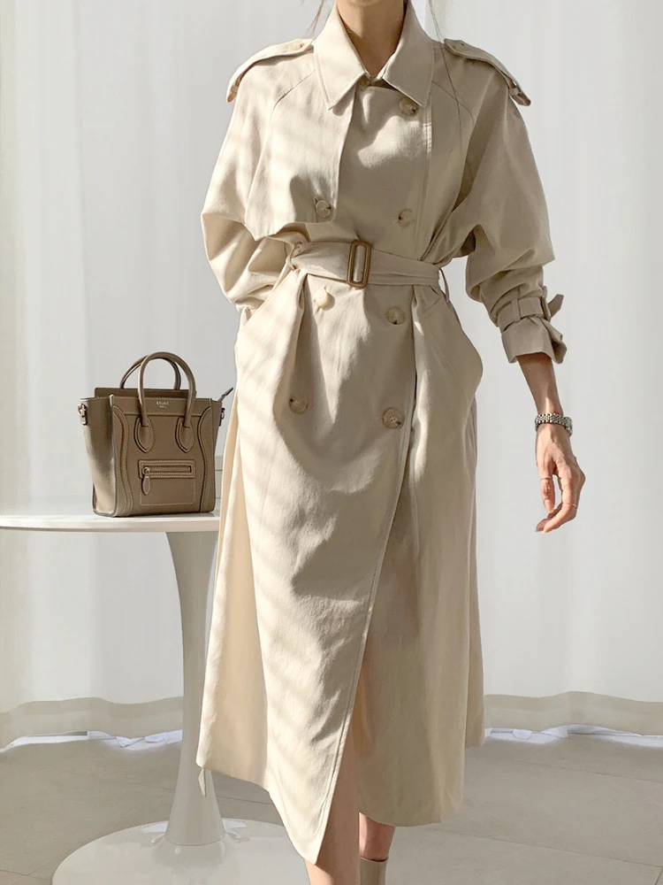 Autumn New Women Casual Elegant Windbreaker Long Sleeve Loose Oversize Vintage Trend Coats Female Fashion Outwear Raincoat
Autumn New Women Casual Elegant Windbreaker Long Sleeve Loose Oversize Vintage Trend Coats Female Fashion Outwear Raincoat