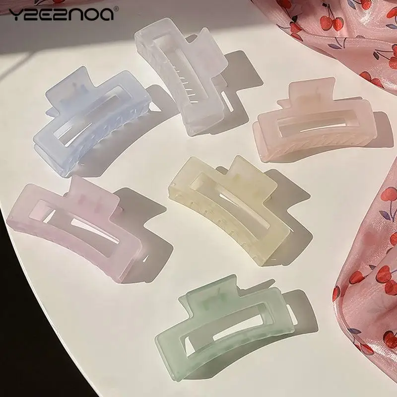 Fashion Hair Claw for Women Girl Plastic Transparent Large Hair Clips Gift Solid Color Hair Claw Headwear Hair Accessories
Fashion Hair Claw for Women Girl Plastic Transparent Large Hair Clips Gift Solid Color Hair Claw Headwear Hair Accessories