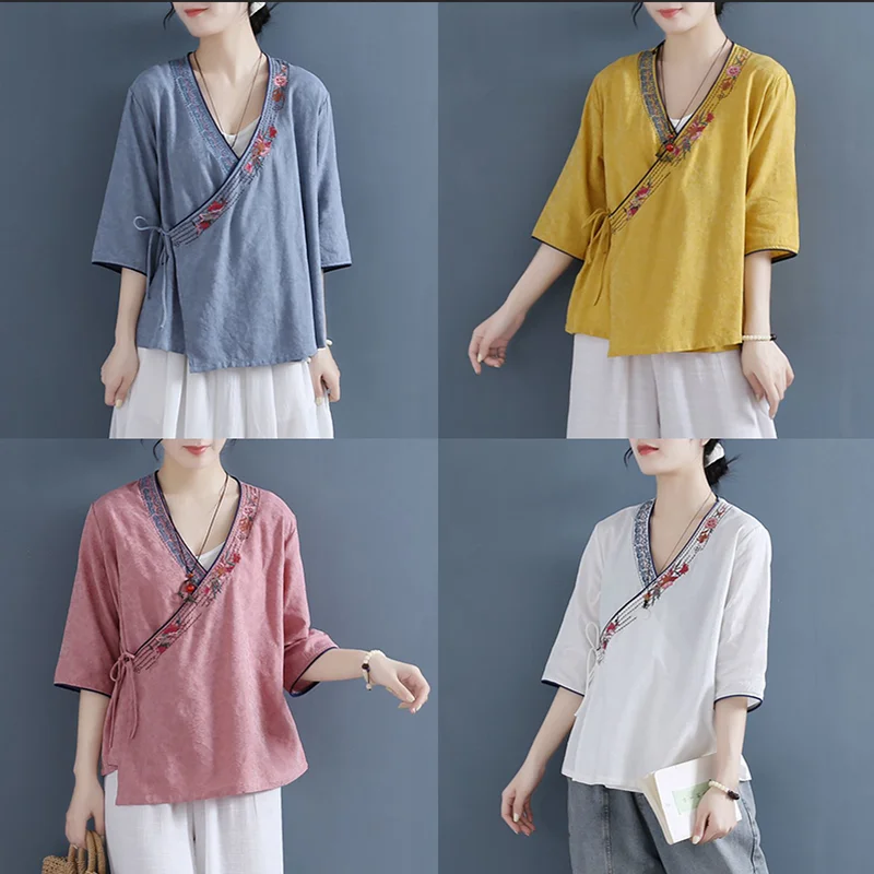 Women Retro Embroidered Cotton Linen Tops Shirts Chinese Style Loose Blouse Hanfu Robes Coat Oriental Clothing V-Neck Cardigan
Women Retro Embroidered Cotton Linen Tops Shirts Chinese Style Loose Blouse Hanfu Robes Coat Oriental Clothing V-Neck Cardigan
