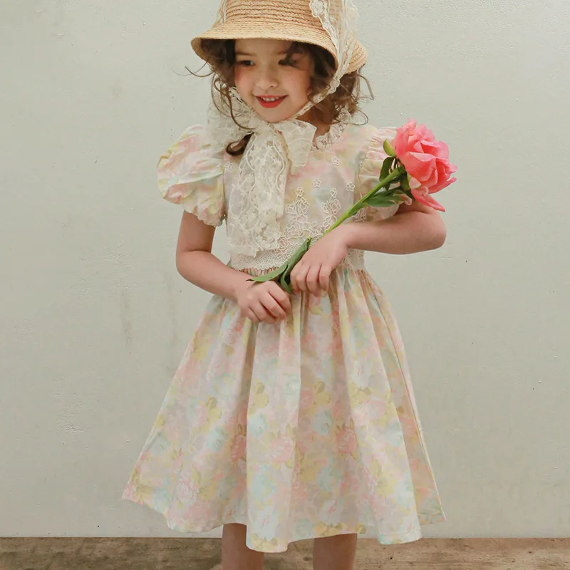 

Платье для девочек 2024 летняя клубника Шань корейская детская одежда для девочек свежее и стильное платье с цветами Спот чжэнм