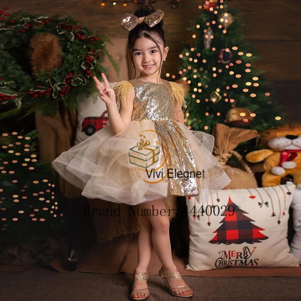 

Exquisite Champagne Sleeveless Flower Girls Dresses for Kids Knee Length Tutu Christmas Gowns with Feather فلور فتاة اللباس