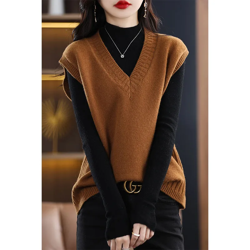 Autumn and Winter New Pure Wool Knitted Vest Women's Overlay Sleeveless V-Neck Sweater Vest Outer Wear Simple Loose Cuff
Autumn and Winter New Pure Wool Knitted Vest Women's Overlay Sleeveless V-Neck Sweater Vest Outer Wear Simple Loose Cuff