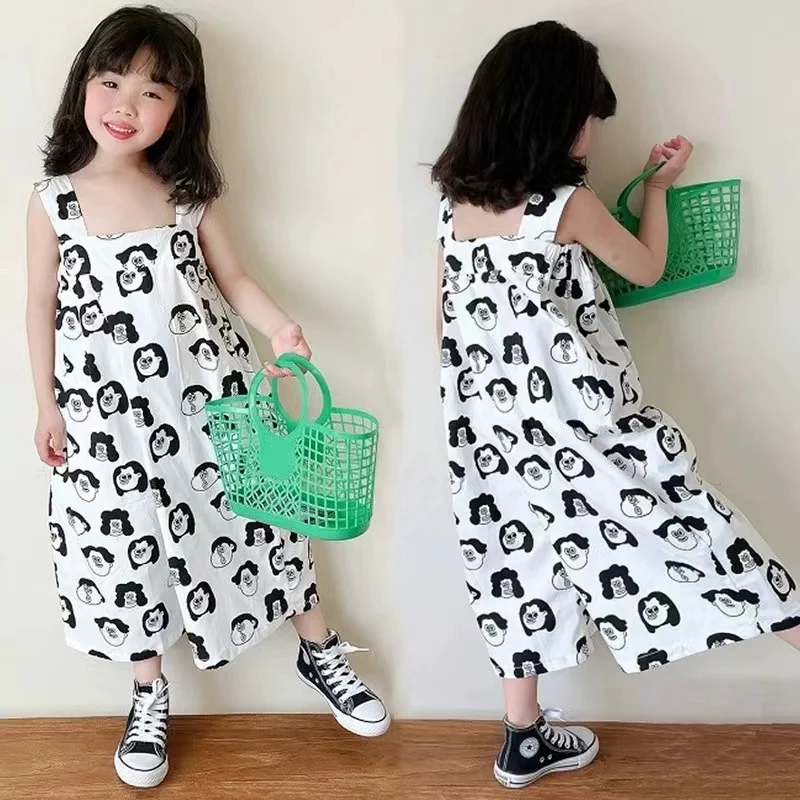 Girls' Halter Jumpsuit Children'S Black And White Cartoon Graffiti Jumpsuit 2023 Summer New Children'S Clothing
Girls' Halter Jumpsuit Children'S Black And White Cartoon Graffiti Jumpsuit 2023 Summer New Children'S Clothing