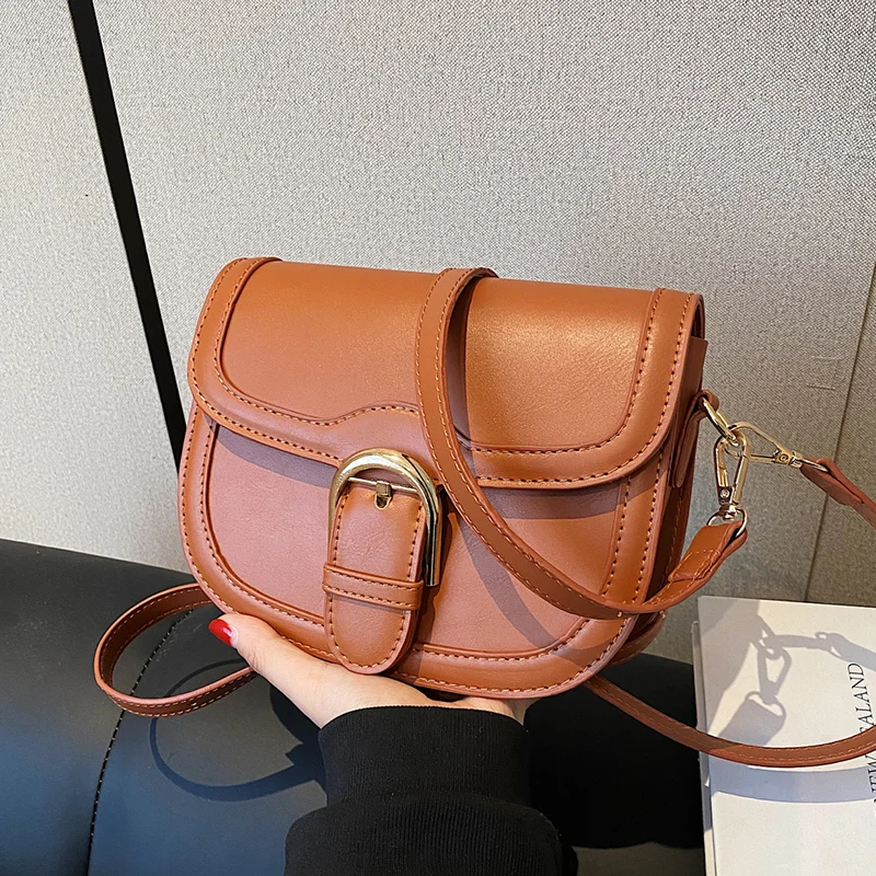 Vintage Women Crossbody Bag Semicircle Saddle Bags PU Leather Shoulder Bags For Ladies Small Handbags Designer bolsa feminina
Vintage Women Crossbody Bag Semicircle Saddle Bags PU Leather Shoulder Bags For Ladies Small Handbags Designer bolsa feminina
