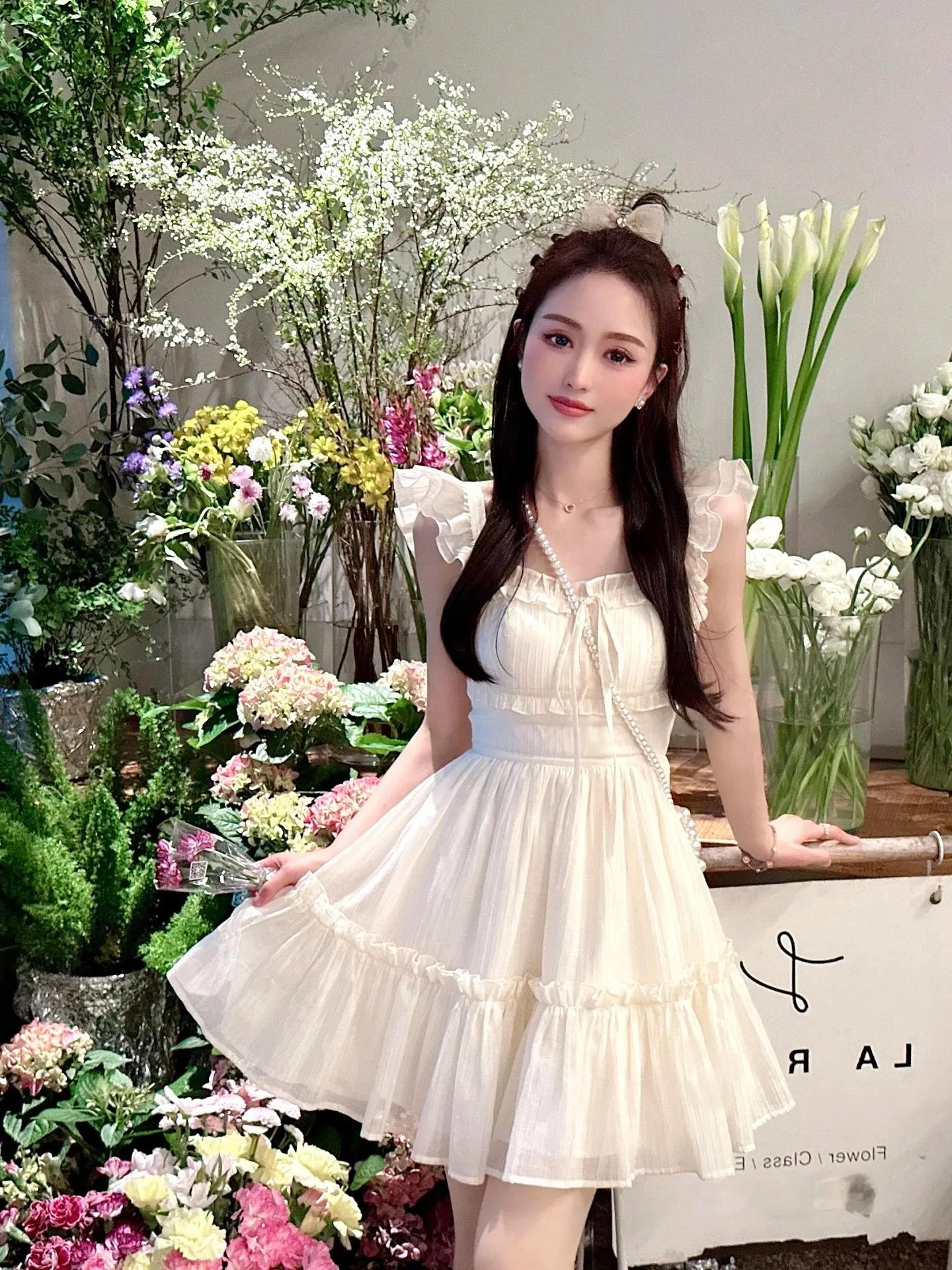 Summer New Gentle Fairy Dress with Ballet Style, Unique Design Feeling, Waist Tight, Slimming Dress, Short Skirt for Women
Summer New Gentle Fairy Dress with Ballet Style, Unique Design Feeling, Waist Tight, Slimming Dress, Short Skirt for Women