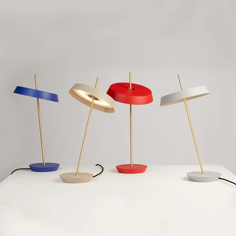 Designer Minimalist Flying Saucer Table Lamps Modern Led Macaroon Desk Light Bedroom Parlour Iron Study Art Oblique Bedside Lamp
Designer Minimalist Flying Saucer Table Lamps Modern Led Macaroon Desk Light Bedroom Parlour Iron Study Art Oblique Bedside Lamp