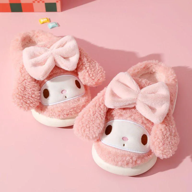 Sanrio Cotton Slippers New Style for Female Winter Kawaii Warmth and Comfort Plush Indoor Furniture Shoes Can Be Worn Outside
Sanrio Cotton Slippers New Style for Female Winter Kawaii Warmth and Comfort Plush Indoor Furniture Shoes Can Be Worn Outside