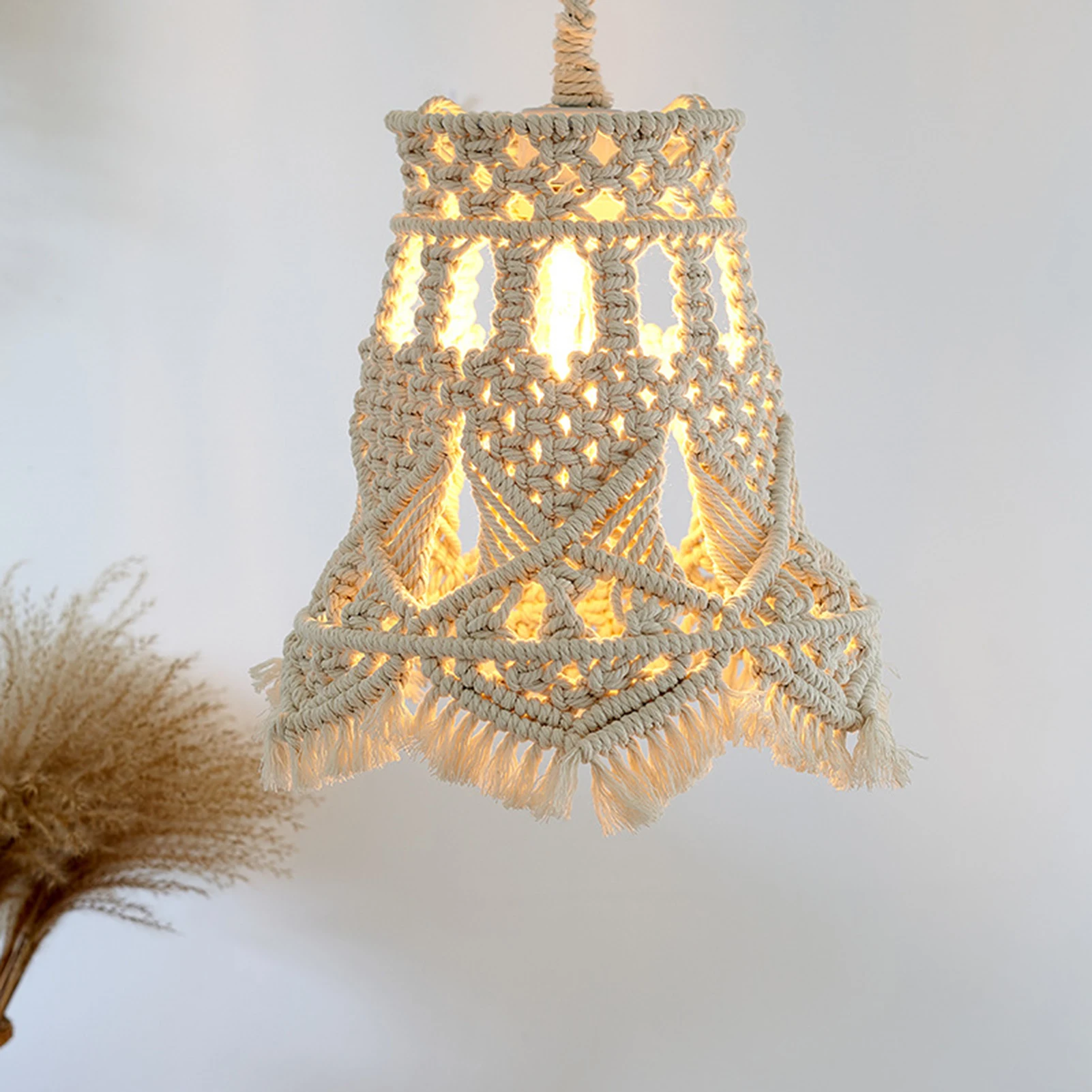 Boho Lamp Shade Hangings Macrame Lamp Shade Ceiling Lampshade Pendant Light Covers Woven Pendant Light Shade for Home Bedroom
Boho Lamp Shade Hangings Macrame Lamp Shade Ceiling Lampshade Pendant Light Covers Woven Pendant Light Shade for Home Bedroom
