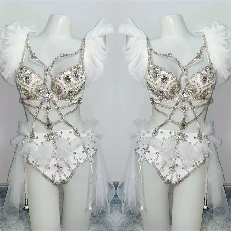 Блестящие стразы бикини танцевальный костюм сексуальный ночной клуб сценическая одежда для женщин DJ певец танцор бар вечерние шоу выступление одежда
Блестящие стразы бикини танцевальный костюм сексуальный ночной клуб сценическая одежда для женщин DJ певец танцор бар вечерние шоу выступление одежда