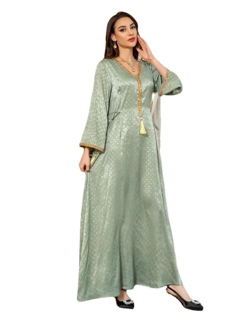 

Dubai Muslim Women Casual Long Dresses Moroccan Saudi kaftan Clothing Solid Velour Belted Gold Stamping Abayas 2024 New