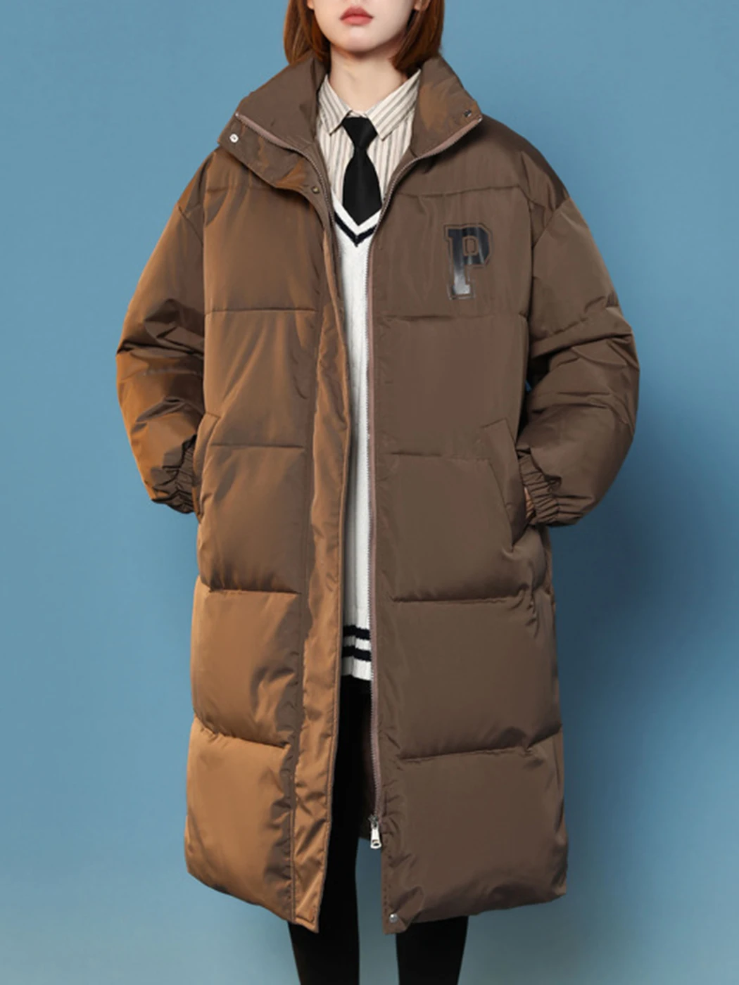 2022 New Winter Long Warm Women Coat Parkas Fahsion Letter Zipper Stand Collar Female Cotton Jacket Solid Mid-length Overcoat
2022 New Winter Long Warm Women Coat Parkas Fahsion Letter Zipper Stand Collar Female Cotton Jacket Solid Mid-length Overcoat