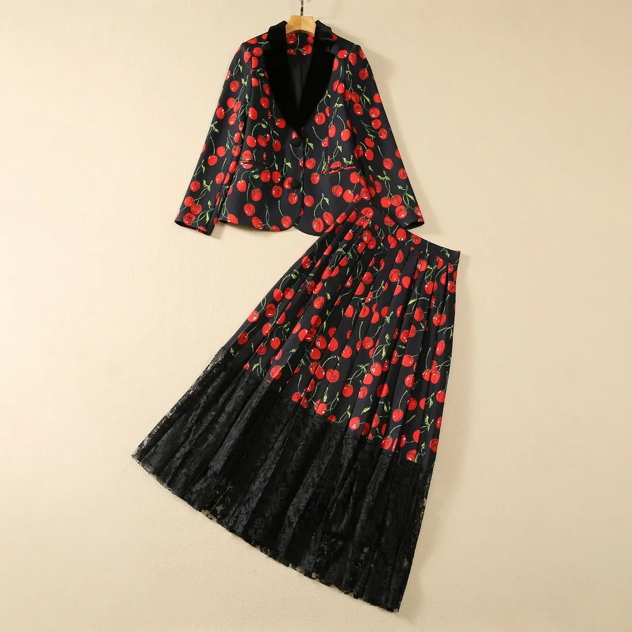 European and American women's clothing 2023 autumn new Long-sleeved cherry print coat Patchwork lace pleated skirt Fashion suit
European and American women's clothing 2023 autumn new Long-sleeved cherry print coat Patchwork lace pleated skirt Fashion suit