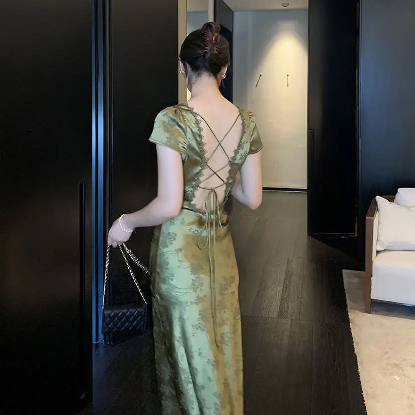 Turquoise V-neck Open Back Satin Jacquard Dress Women's Summer Waist Thin Sexy Dress Long Skirt Clothes 
Turquoise V-neck Open Back Satin Jacquard Dress Women's Summer Waist Thin Sexy Dress Long Skirt Clothes