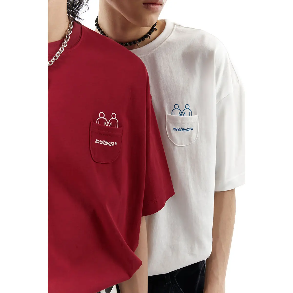 Korean summer new short-sleeved T-shirts for men and women with creative cartoon patterns pockets casual loose short-sleeved top
Korean summer new short-sleeved T-shirts for men and women with creative cartoon patterns pockets casual loose short-sleeved top